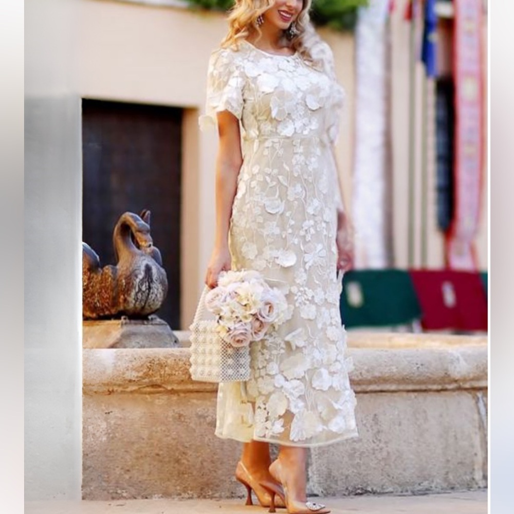 NWT 3D FLORAL APPLIQUE MESH TULLE MERMAID MAXI DRESS IN WHITE